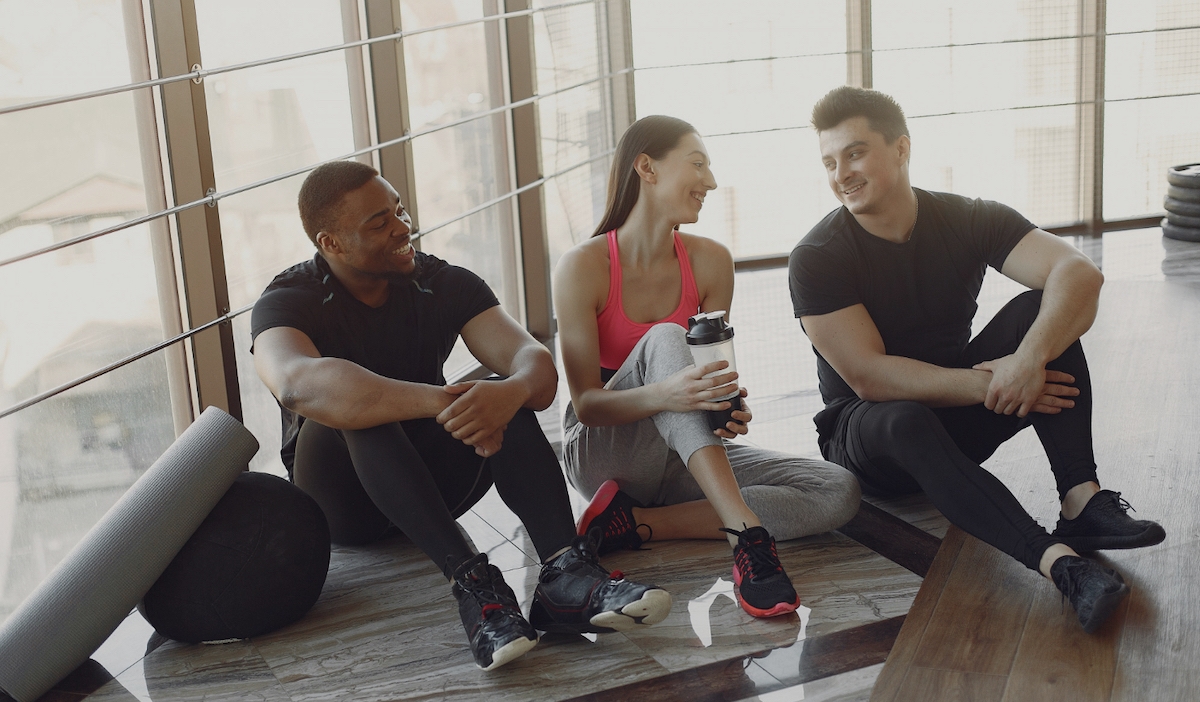 programme de coaching sportif en entreprise equipe heureuse cohesion