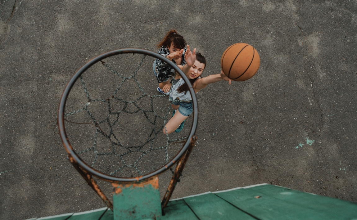 sports collecitfs pour lutter contre dyslexie avec le basket-ball